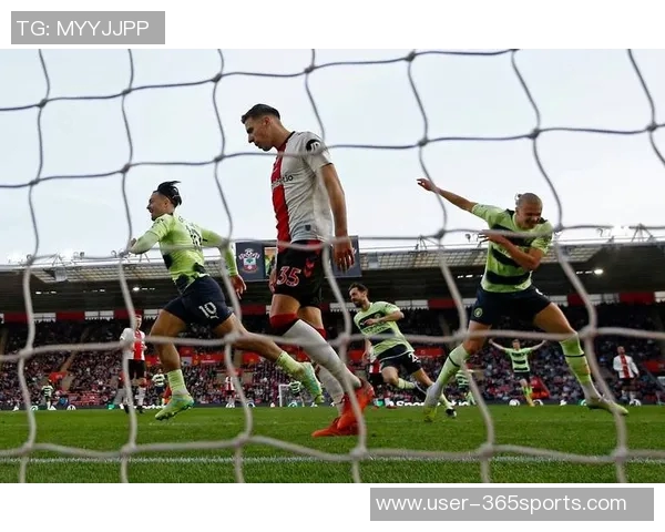 曼市双雄独占鳌头利物浦放弃引进塞梅尼奥的背后原因揭秘