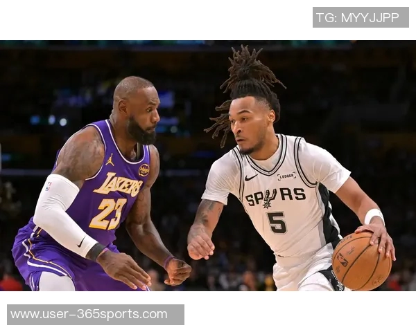 湖人防守失利马刺转换进攻狂轰35分创赛季新高 湖人防守失利马刺转换进攻狂轰35分创赛季新高